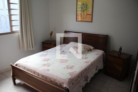 Quarto 1 de casa para alugar com 3 quartos, 144m² em Flamengo, Contagem