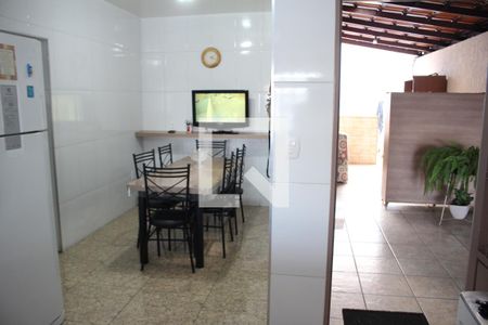 Casa para alugar com 144m², 3 quartos e 3 vagasCozinha