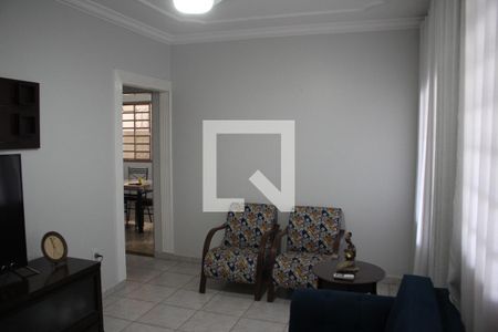 Sala de casa à venda com 3 quartos, 144m² em Flamengo, Contagem
