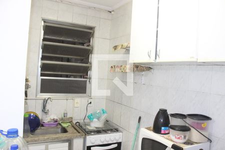 Cozinha de apartamento para alugar com 1 quarto, 30m² em Centro, São Vicente
