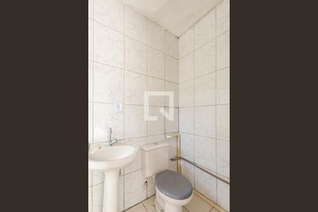 Banheiro  de apartamento para alugar com 1 quarto, 37m² em Jardim Dona Leopoldina, Porto Alegre