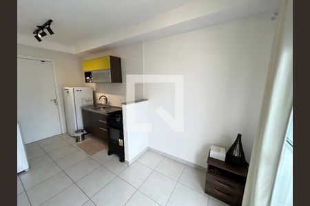 Sala/Cozinha de apartamento para alugar com 1 quarto, 28m² em Vila Romana, São Paulo
