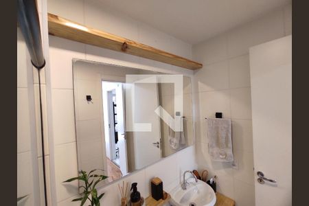 Banheiro de apartamento para alugar com 1 quarto, 37m² em Vila Romana, São Paulo
