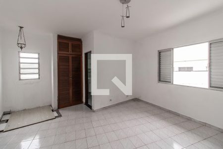 Casa para alugar com 3 quartos, 370m² em Cangaiba, São Paulo