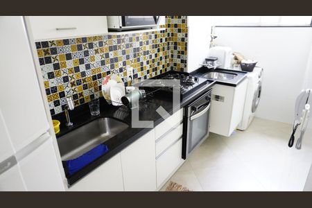 Cozinha de apartamento à venda com 2 quartos, 51m² em Recreio dos Bandeirantes, Rio de Janeiro