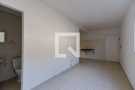 Sala de apartamento para alugar com 2 quartos, 35m² em Vila Mazzei, São Paulo