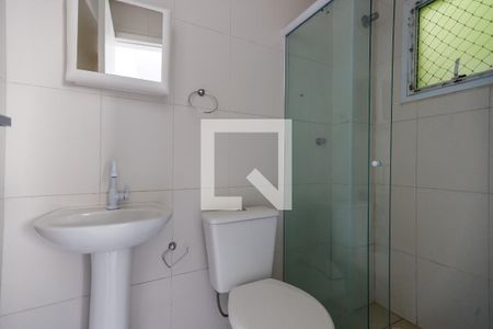 Banheiro de apartamento para alugar com 2 quartos, 35m² em Vila Mazzei, São Paulo