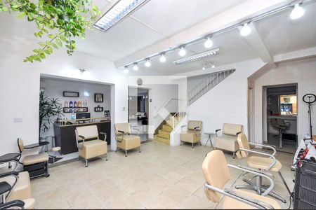 Sala de casa à venda com 3 quartos, 140m² em Vila Madalena, São Paulo