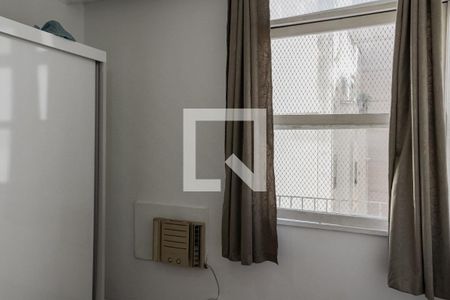 Quarto 1 de apartamento para alugar com 1 quarto, 46m² em Leme, Rio de Janeiro