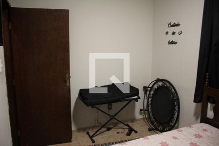 Casa à venda com 320m², 3 quartos e 2 vagasQuarto 2