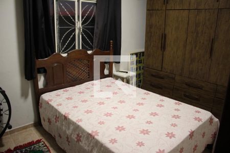 Casa à venda com 320m², 3 quartos e 2 vagasQuarto 2