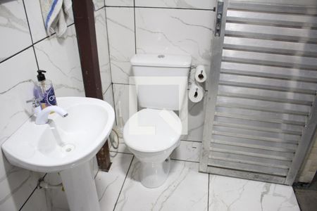 Casa à venda com 320m², 3 quartos e 2 vagasBanheiro 2