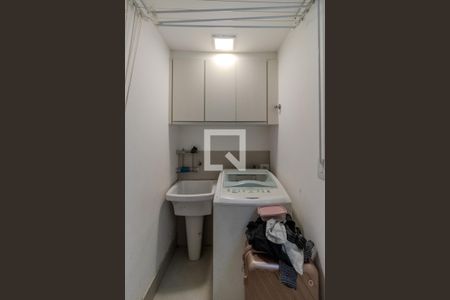 Apartamento à venda com 57m², 2 quartos e 1 vaga Apartamento à venda com 57m², 2 quartos e 1 vagaÁrea de Serviço