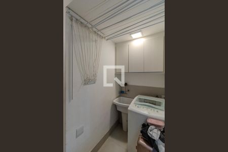 Apartamento à venda com 57m², 2 quartos e 1 vaga Apartamento à venda com 57m², 2 quartos e 1 vagaÁrea de Serviço