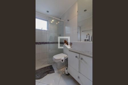 Apartamento à venda com 57m², 2 quartos e 1 vaga Apartamento à venda com 57m², 2 quartos e 1 vagaBanheiro