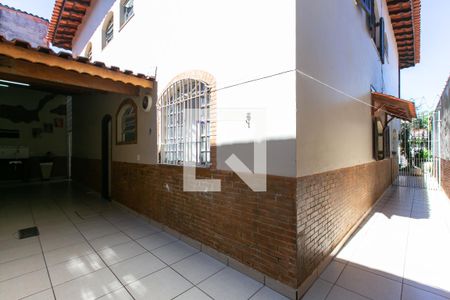 Casa à venda com 269m², 4 quartos e 5 vagas Casa à venda com 269m², 4 quartos e 5 vagasÁrea Externa