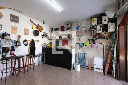 Casa à venda com 269m², 4 quartos e 5 vagas Casa à venda com 269m², 4 quartos e 5 vagasÁrea livre