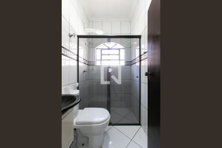 Casa à venda com 269m², 4 quartos e 5 vagas Casa à venda com 269m², 4 quartos e 5 vagasBanheiro Social