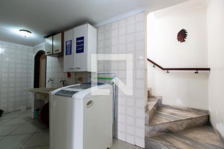 Casa à venda com 269m², 4 quartos e 5 vagas Casa à venda com 269m², 4 quartos e 5 vagasÁrea de Serviço