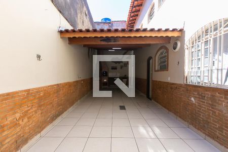 Casa à venda com 269m², 4 quartos e 5 vagas Casa à venda com 269m², 4 quartos e 5 vagasÁrea Externa / Churrasqueira