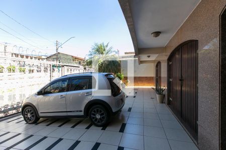 Casa à venda com 269m², 4 quartos e 5 vagas Casa à venda com 269m², 4 quartos e 5 vagasGaragem