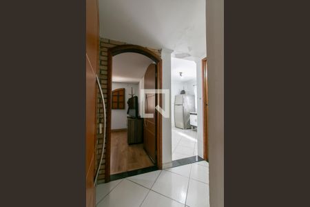 Casa à venda com 269m², 4 quartos e 5 vagas Casa à venda com 269m², 4 quartos e 5 vagasEdícula