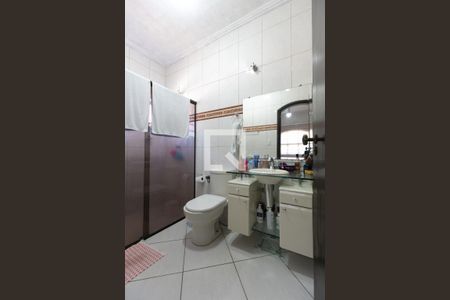 Casa à venda com 269m², 4 quartos e 5 vagas Casa à venda com 269m², 4 quartos e 5 vagasBanheiro da Suíte 1