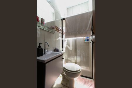 Casa à venda com 269m², 4 quartos e 5 vagas Casa à venda com 269m², 4 quartos e 5 vagasBanheiro da Suíte 2