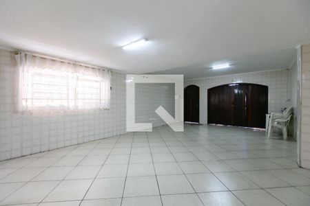 Casa à venda com 269m², 4 quartos e 5 vagas Casa à venda com 269m², 4 quartos e 5 vagasSalão