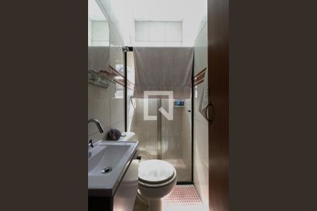 Casa à venda com 269m², 4 quartos e 5 vagas Casa à venda com 269m², 4 quartos e 5 vagasBanheiro da Suíte 2