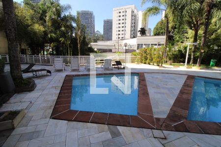 Apartamento à venda com 160m², 3 quartos e 3 vagasÁrea comum - Piscina