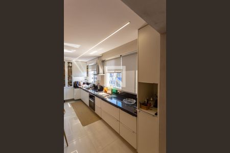 Apartamento para alugar com 73m², 2 quartos e 2 vagasCozinha 