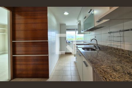 Apartamento à venda com 97m², 2 quartos e 2 vagasCozinha 