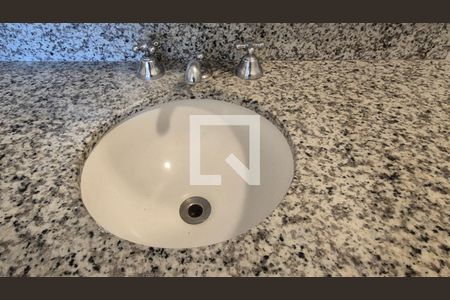 Apartamento à venda com 97m², 2 quartos e 2 vagasBanheiro