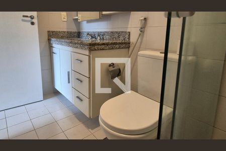 Apartamento à venda com 97m², 2 quartos e 2 vagasBanheiro
