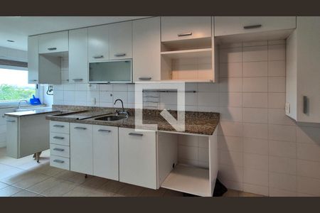 Apartamento à venda com 97m², 2 quartos e 2 vagasCozinha 