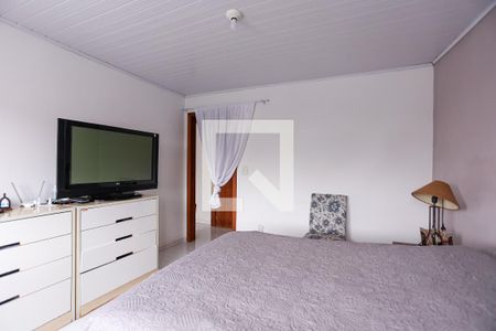 Casa à venda com 320m², 5 quartos e 6 vagasSuíte