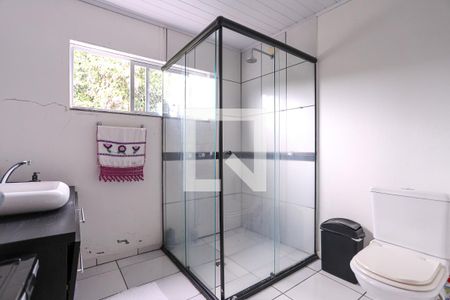 Casa à venda com 320m², 5 quartos e 6 vagasBanheiro da Suíte