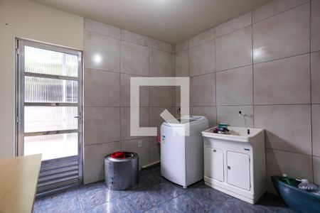 Casa à venda com 320m², 5 quartos e 6 vagasÁrea de Serviço