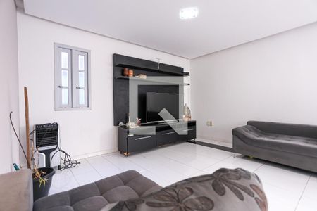 Sala de TV de casa à venda com 5 quartos, 320m² em Vila Nova, Porto Alegre