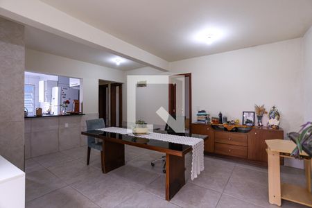 Casa à venda com 320m², 5 quartos e 6 vagasSala de Jantar