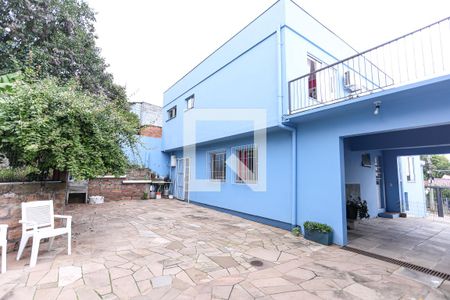 Casa à venda com 320m², 5 quartos e 6 vagasPátio