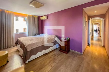 Apartamento à venda com 270m², 4 quartos e 3 vagasQuarto 4