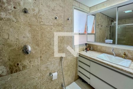 Apartamento à venda com 270m², 4 quartos e 3 vagasQuarto 4