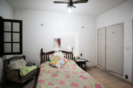 Casa à venda com 142m², 2 quartos e 2 vagas Casa à venda com 142m², 2 quartos e 2 vagasQuarto