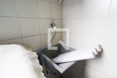 Casa à venda com 142m², 2 quartos e 2 vagas Casa à venda com 142m², 2 quartos e 2 vagasLavanderia