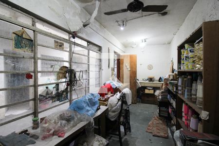 Casa à venda com 142m², 2 quartos e 2 vagas Casa à venda com 142m², 2 quartos e 2 vagasQuarto de Serviço