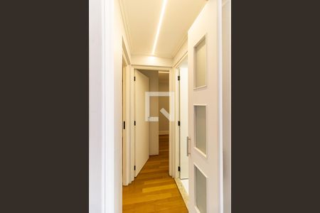 Apartamento à venda com 60m², 2 quartos e 2 vagasCorredor