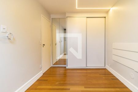 Apartamento à venda com 60m², 2 quartos e 2 vagasQuarto 1