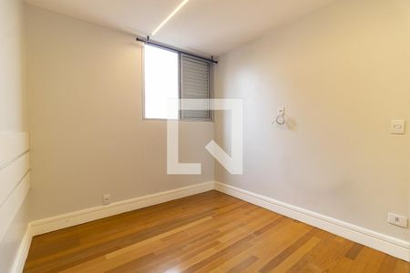 Apartamento à venda com 60m², 2 quartos e 2 vagasQuarto 1